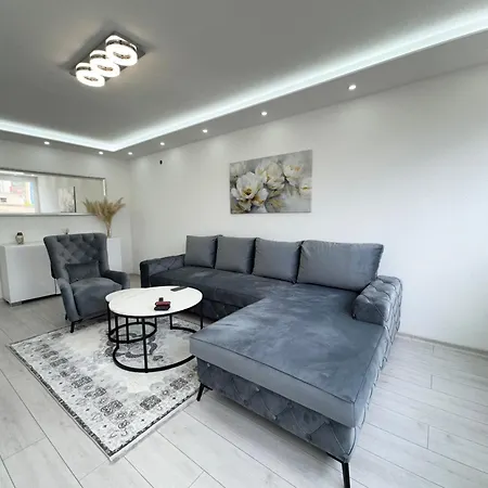 Eleve Apartment *
