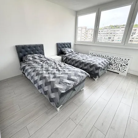 Eleve Apartment